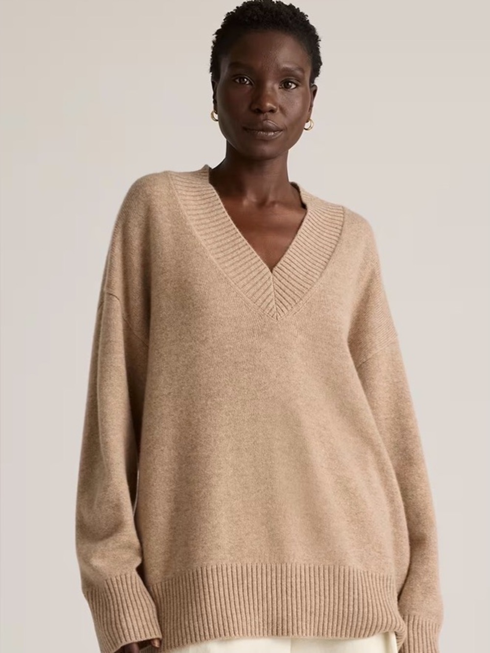 NWT Quince Mongolian Cashmere Oversized V-Neck Sweater, oatmeal